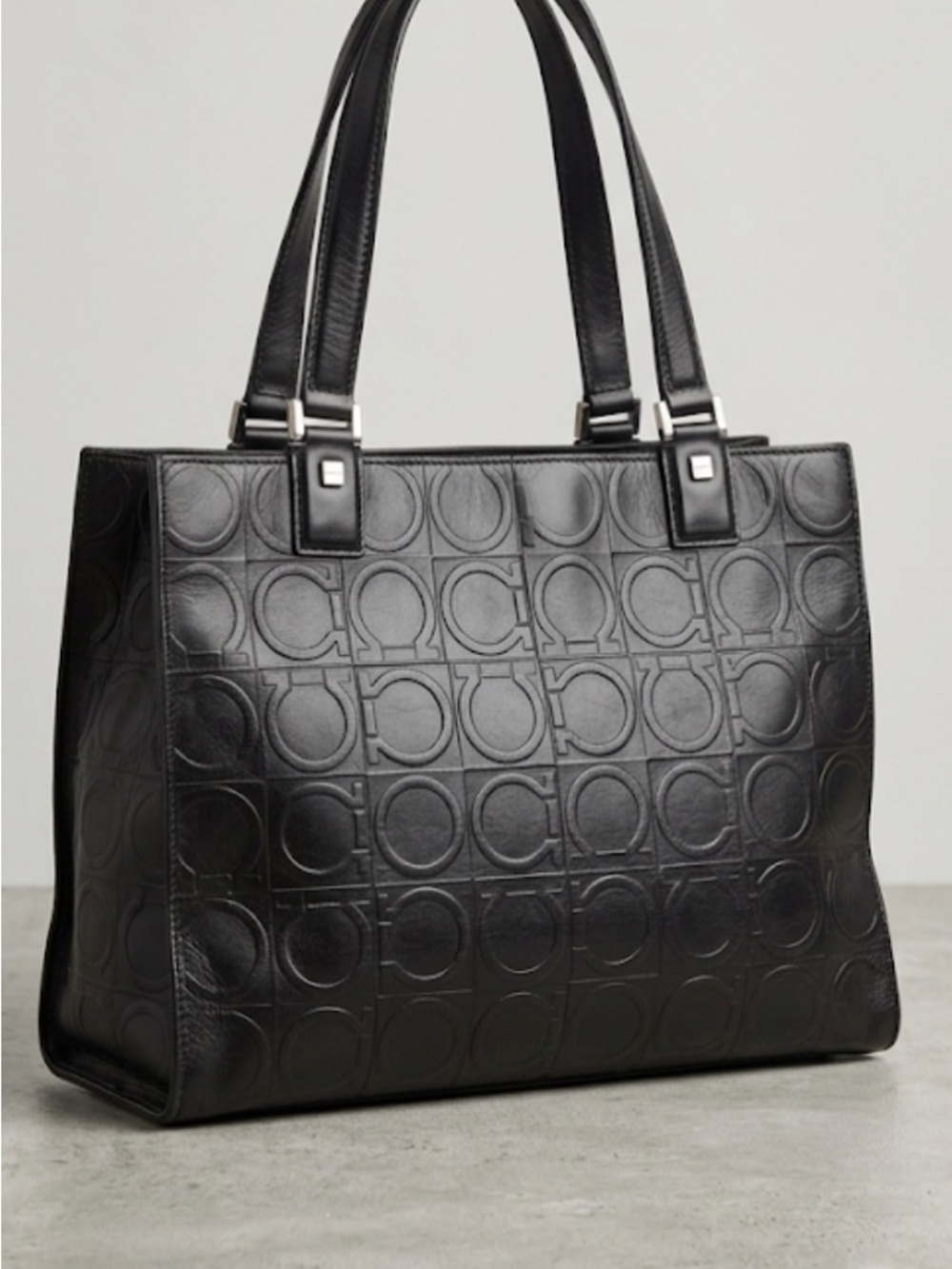 Salvatore Ferragamo Black Leather Zip Pull with silver Hardware